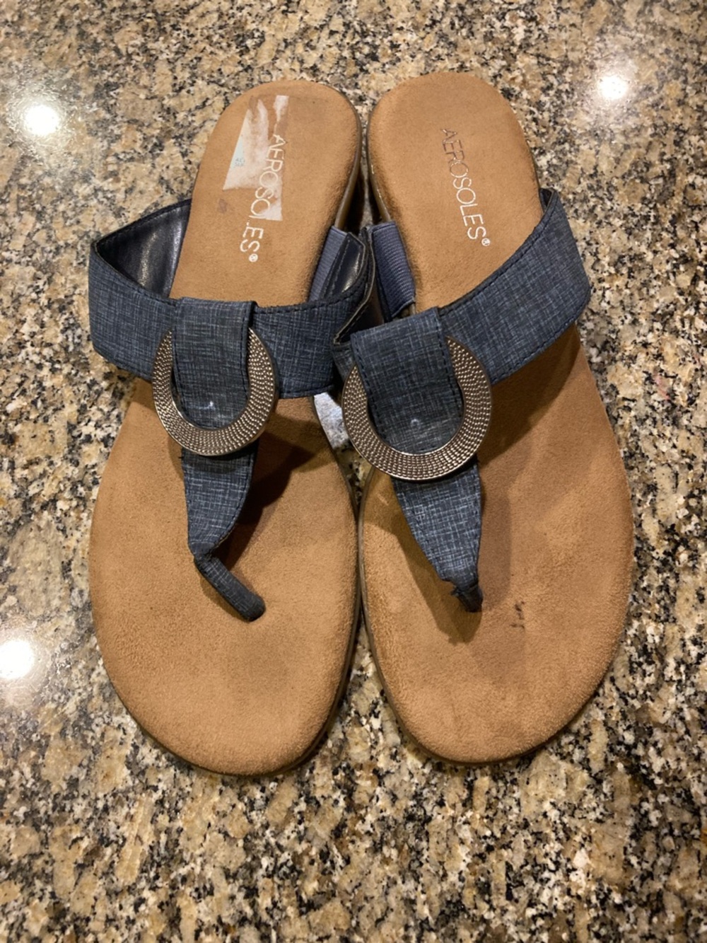 Aerosoles Denim Blue Thong Sandals with Decorative Silver Buckle Size 9